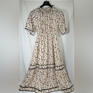 Boutique Floral Maxi Dress with Black trim detail • Size M